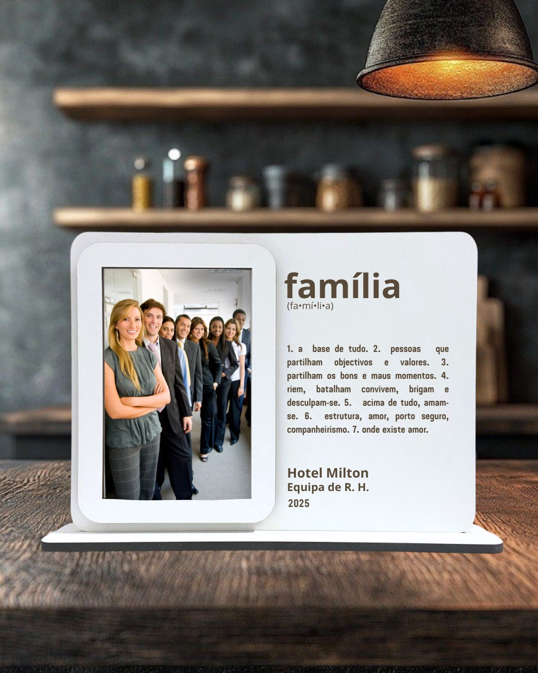 Moldura com definição Família