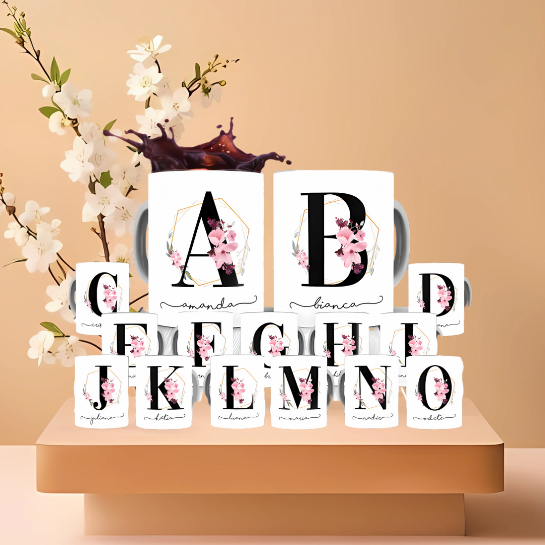 Caneca Personalizada com Inicial e Nome Feminina