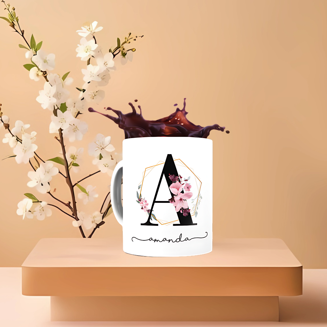 Caneca Personalizada com Inicial e Nome Feminina