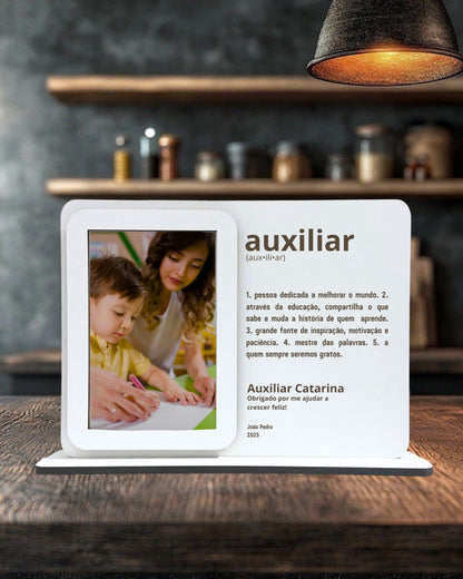 Moldura com definição Educadora / Auxiliar